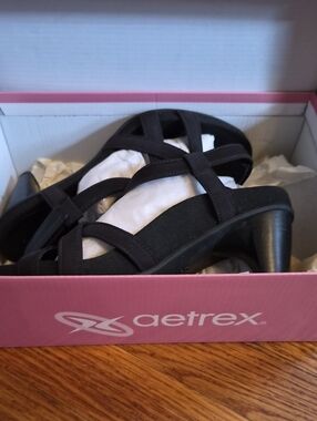 Aetrex Black Strappy Mid Heel Sandals